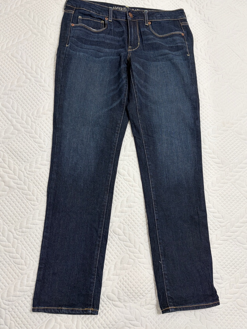 American Eagle Outfitters Women’s Straight Leg Dark Blue Jeans * Skinny Stretch